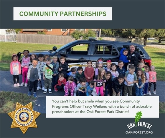 Officer Weiland with Oak Forest Park District preschoolers